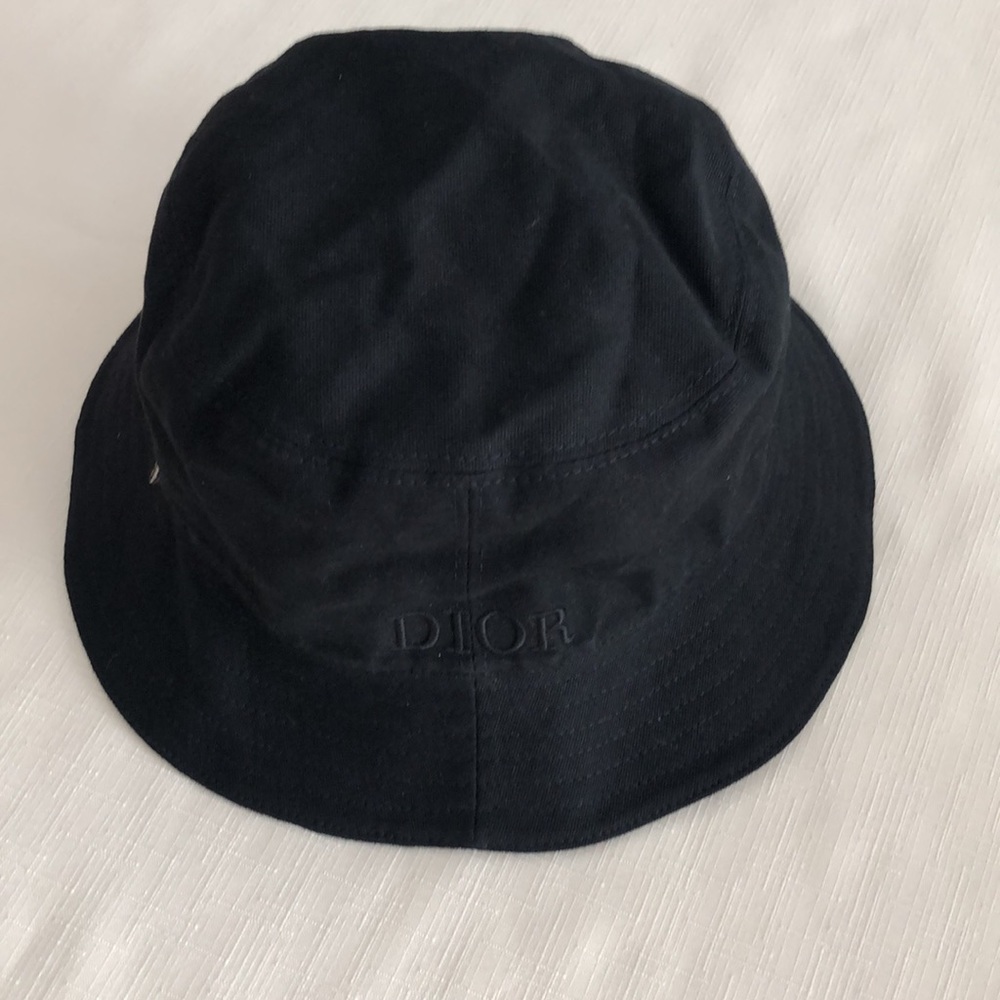 Christian Dior  Reversible Bucket Hat - Picture 3 of 6